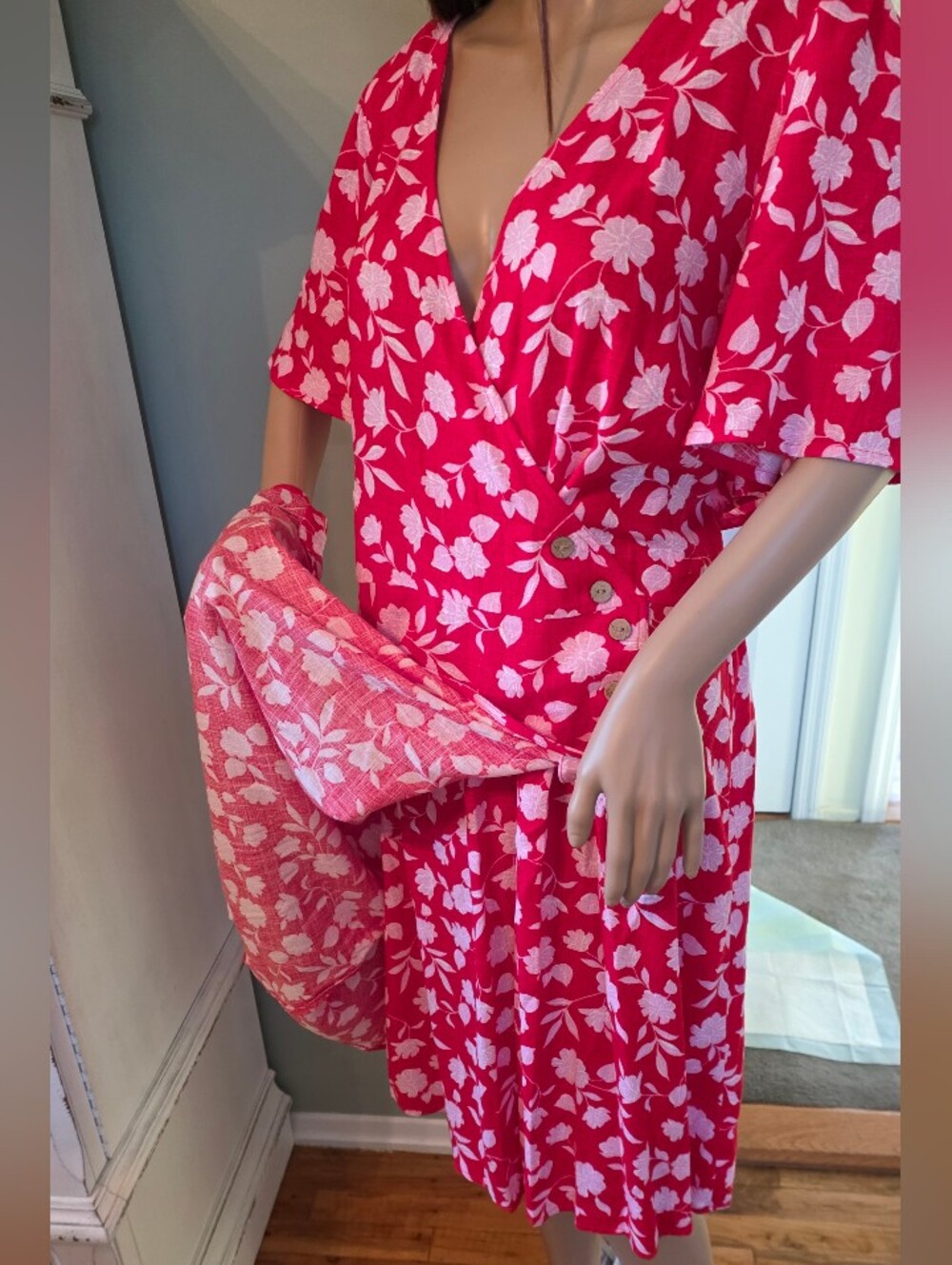 Plus Size 1X Lauren Conrad Crimson Red And White Floral Wrap Knee Length Dress